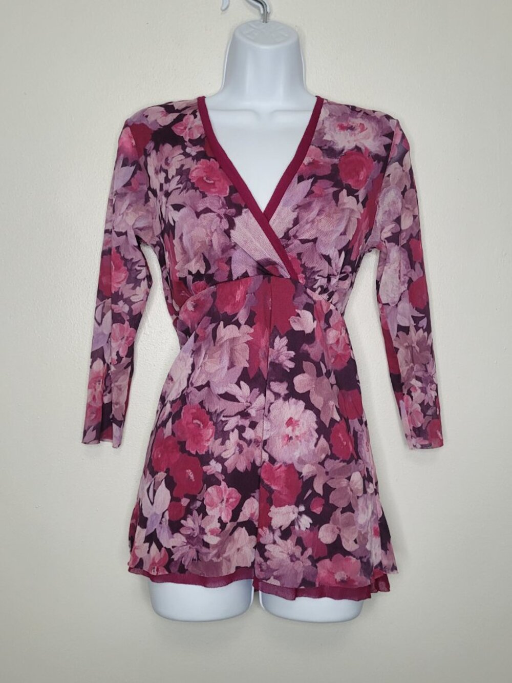 Daisy and Clover pink tones floral nylon babydoll 3/4 sleeve y2k vibe top large
